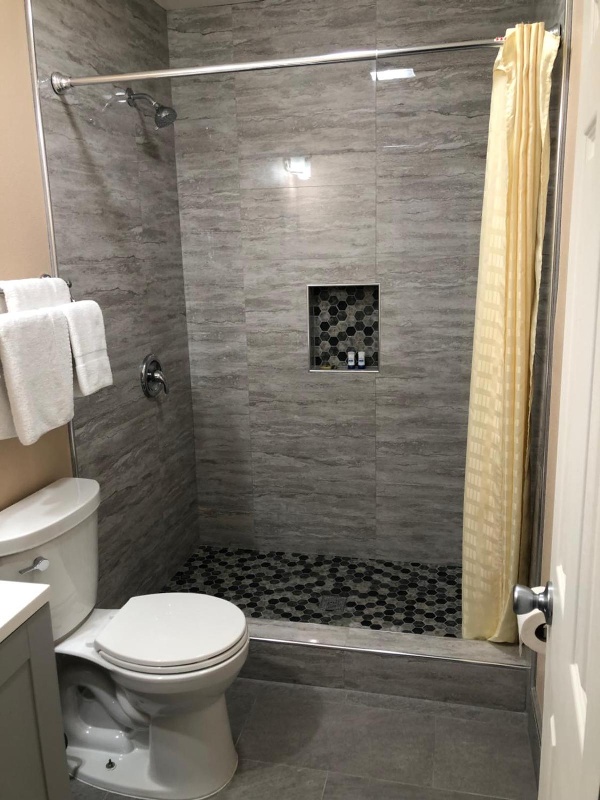 Drift Inn, LLC image 6